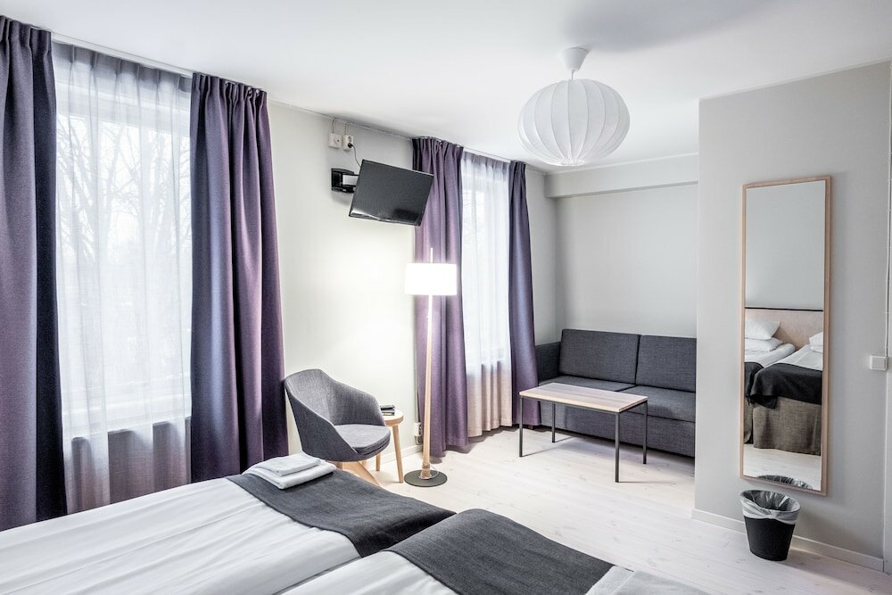 Фото отеля 2