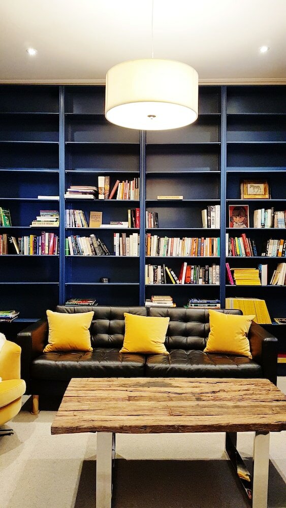 Фото Grand Edinburgh Castlehill Apartment