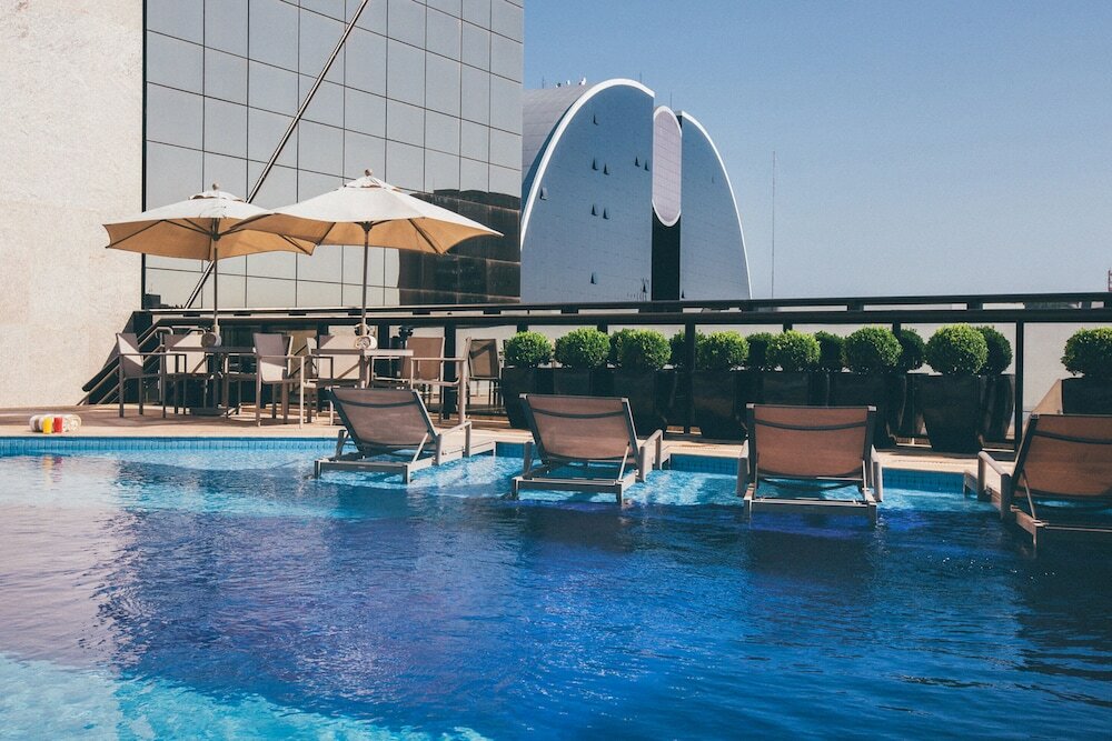 Фото Cullinan Hplus Premium