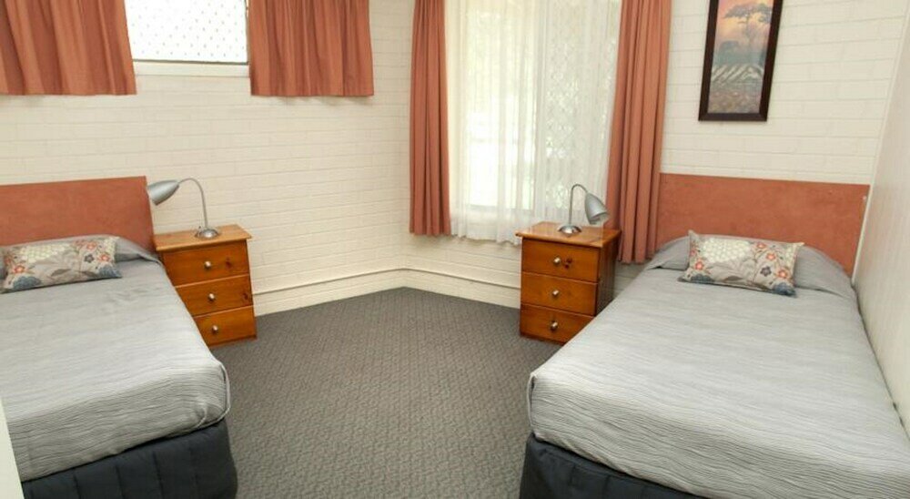 Фото Byron Motor Lodge Motel