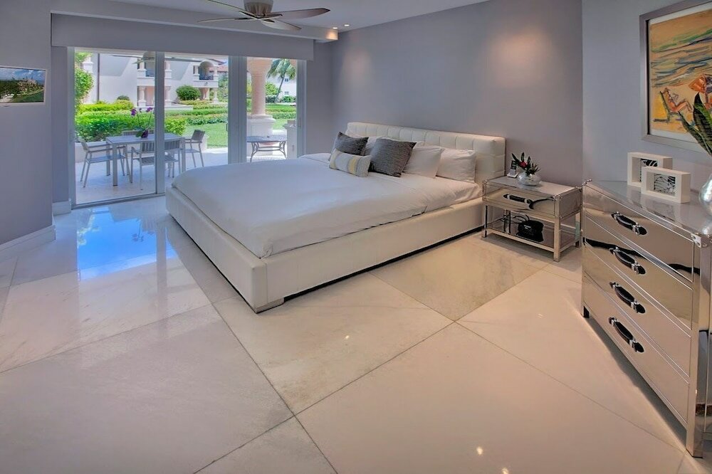 Фото Provident Luxury Suites Fisher Island