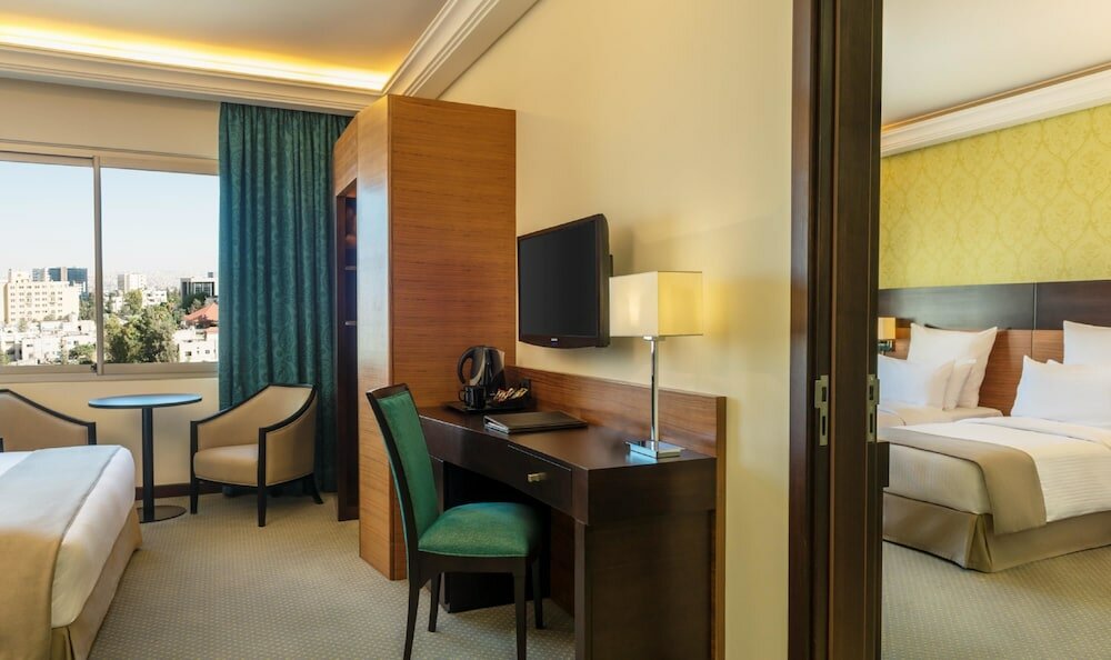 Фото Corp Amman Hotel