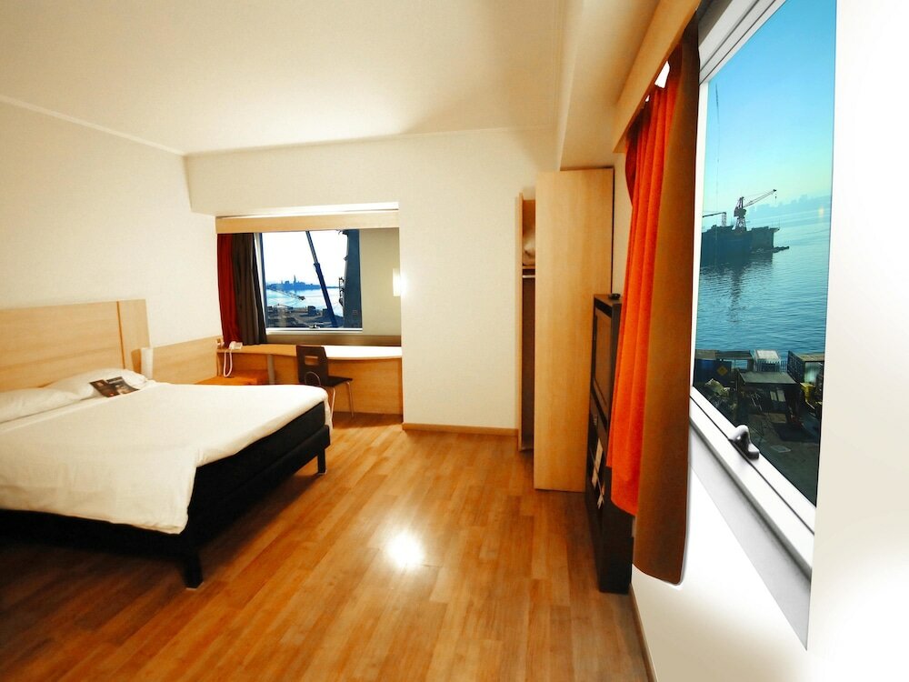 Фото Ibis Valparaiso