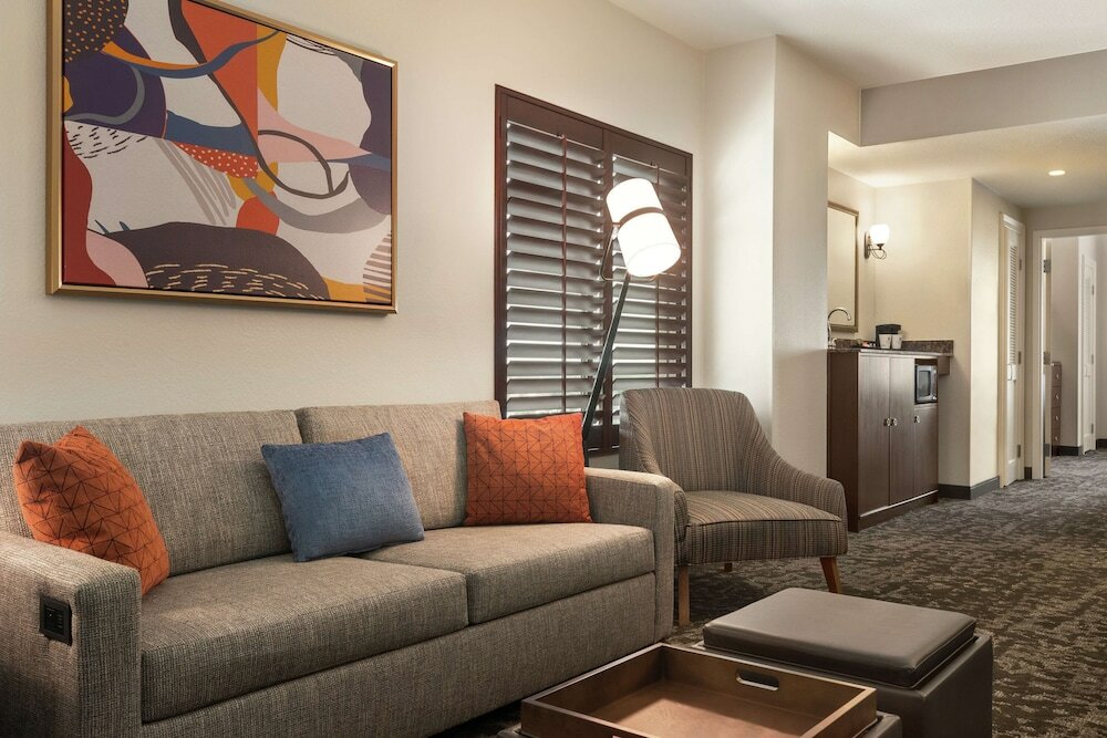 Фото Embassy Suites by Hilton Orlando Lake Buena Vista South