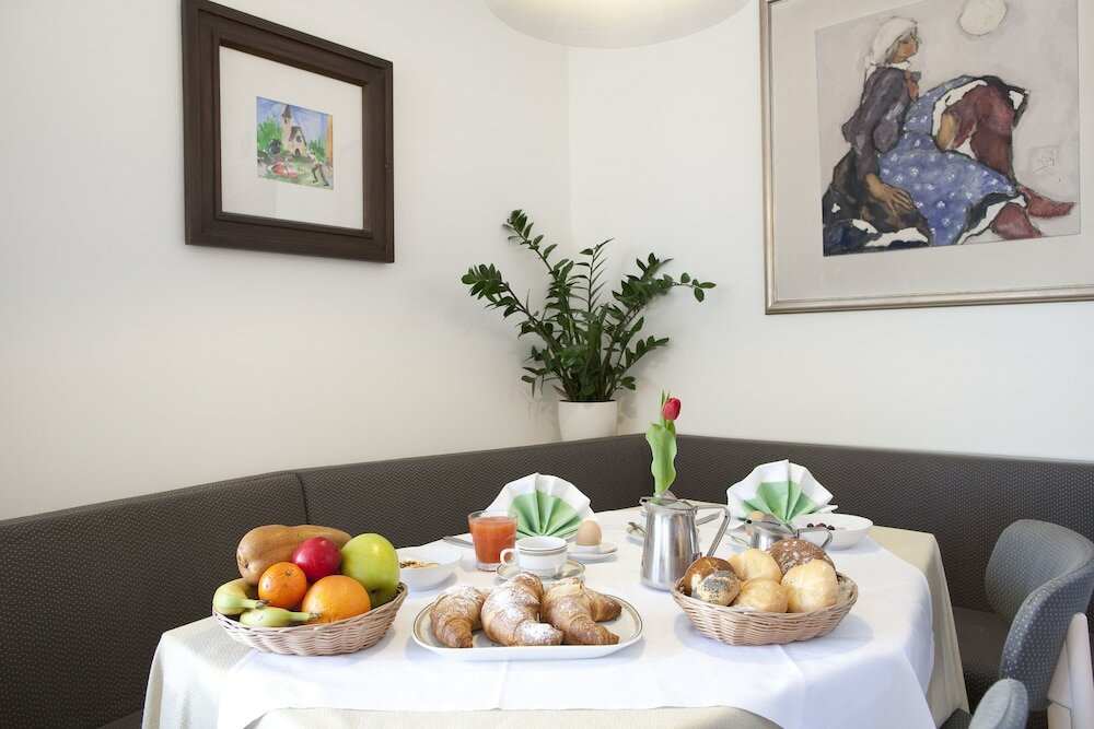 Фото Hotel Tyrol