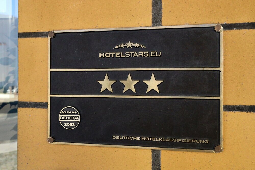 Фото Hotel Märkischer Hof