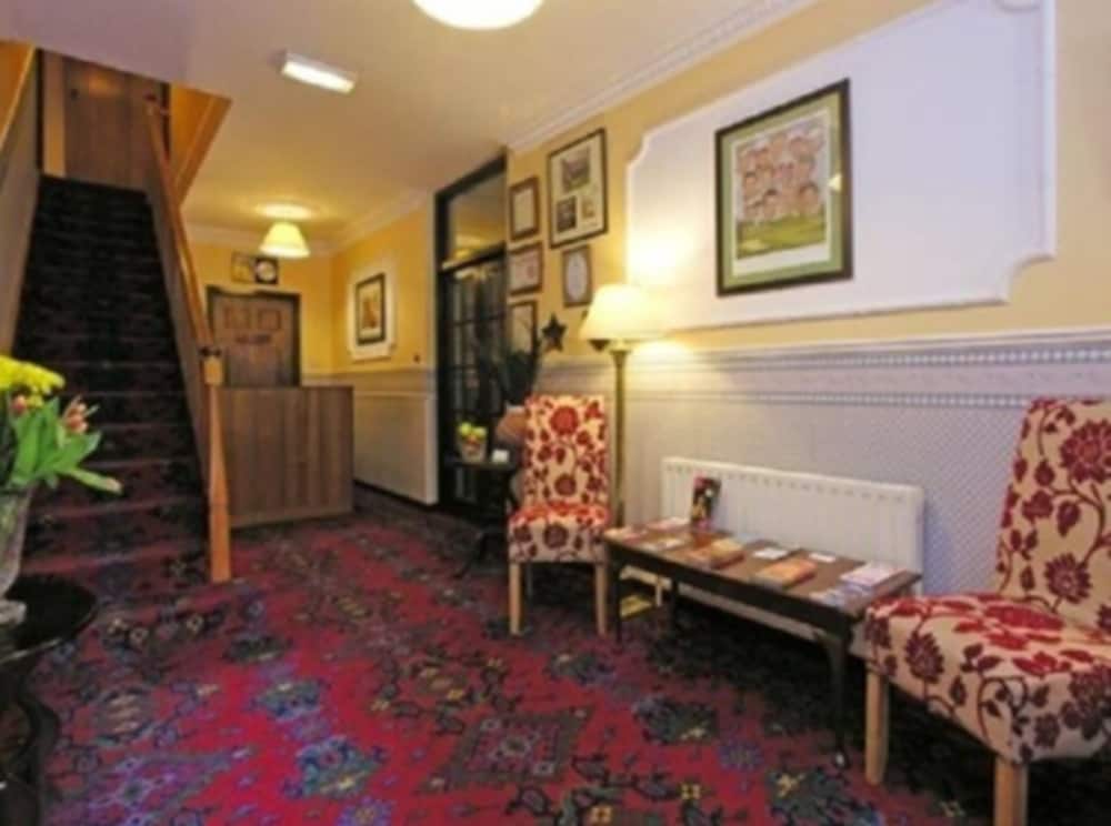 Фото 19th Green guesthouse