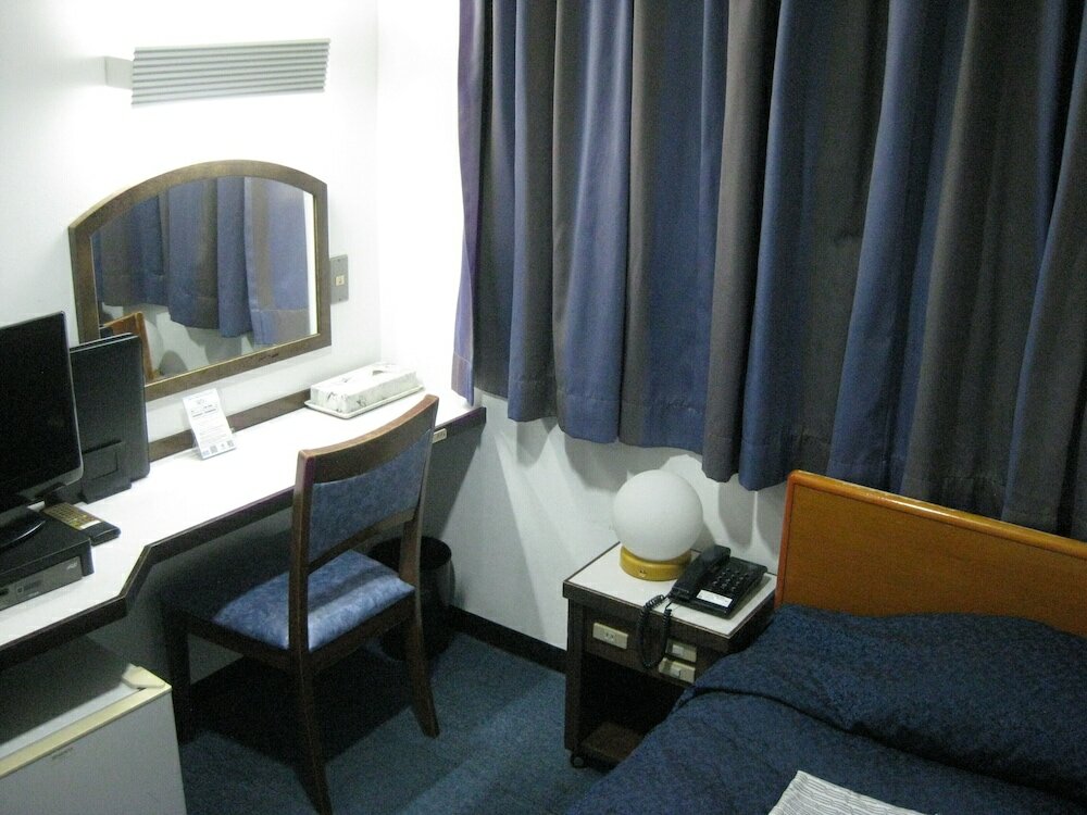 Фото Tokyo Business Hotel