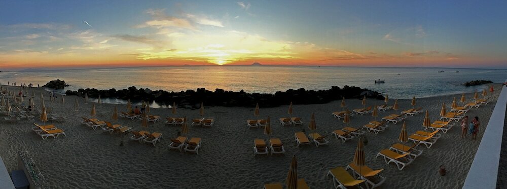 Фото Resort Hotel Rocca di Vadaro