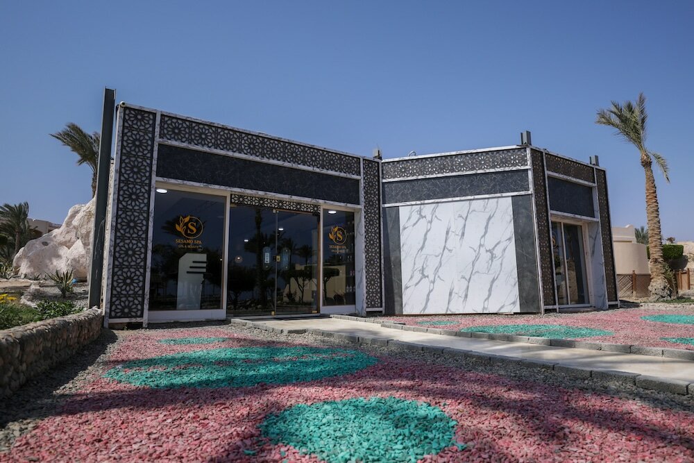 Фото Blend Elphistone Resort