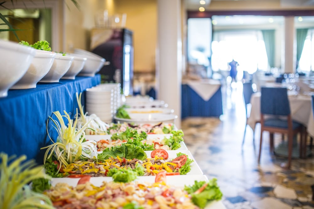 Фото Hotel Karinzia