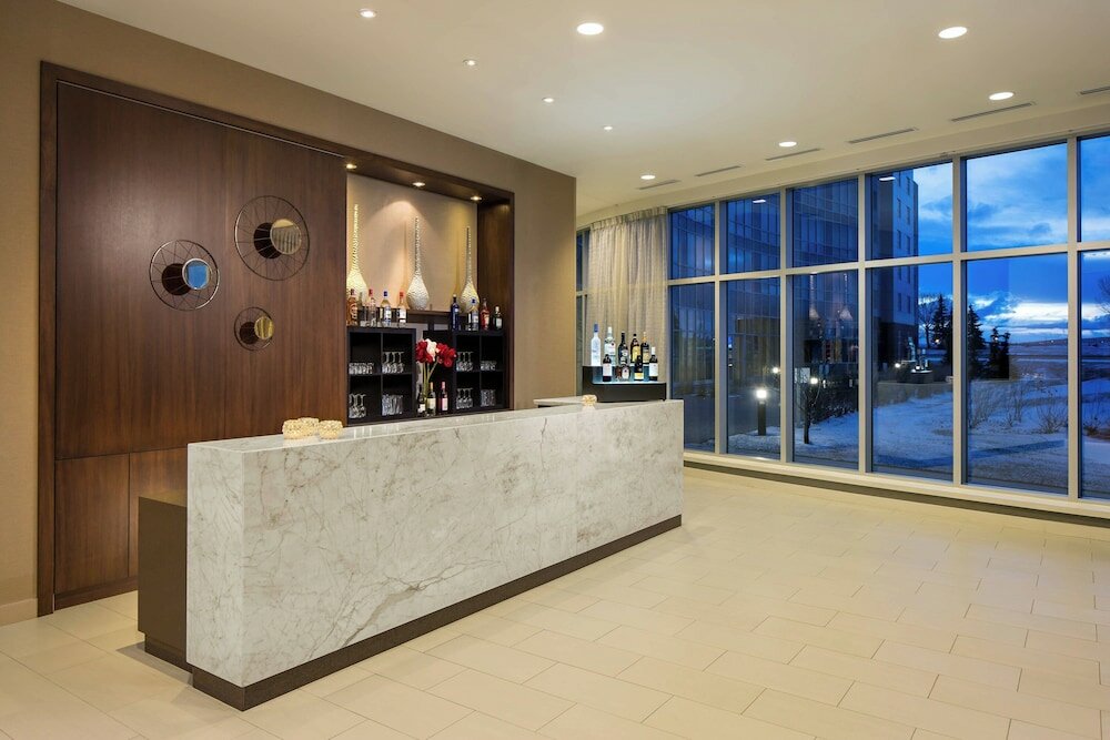 Фото Residence Inn by Marriott Calgary Airport
