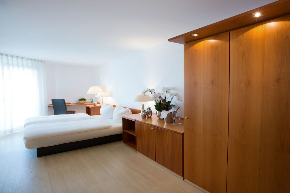 Фото Hotel und Restaurant Rose