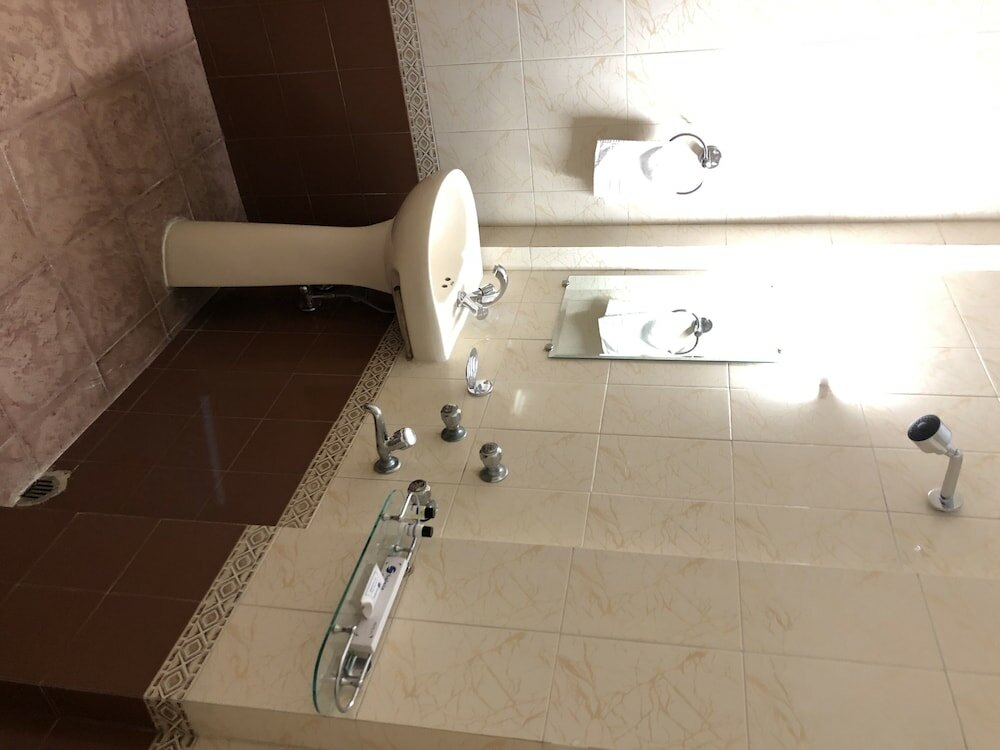 Фото Hotel Saluja