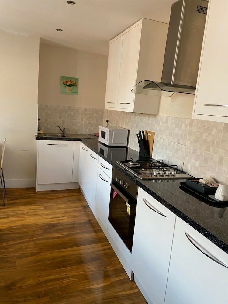 Фото Luxurious Modern One Bedroom Apartment