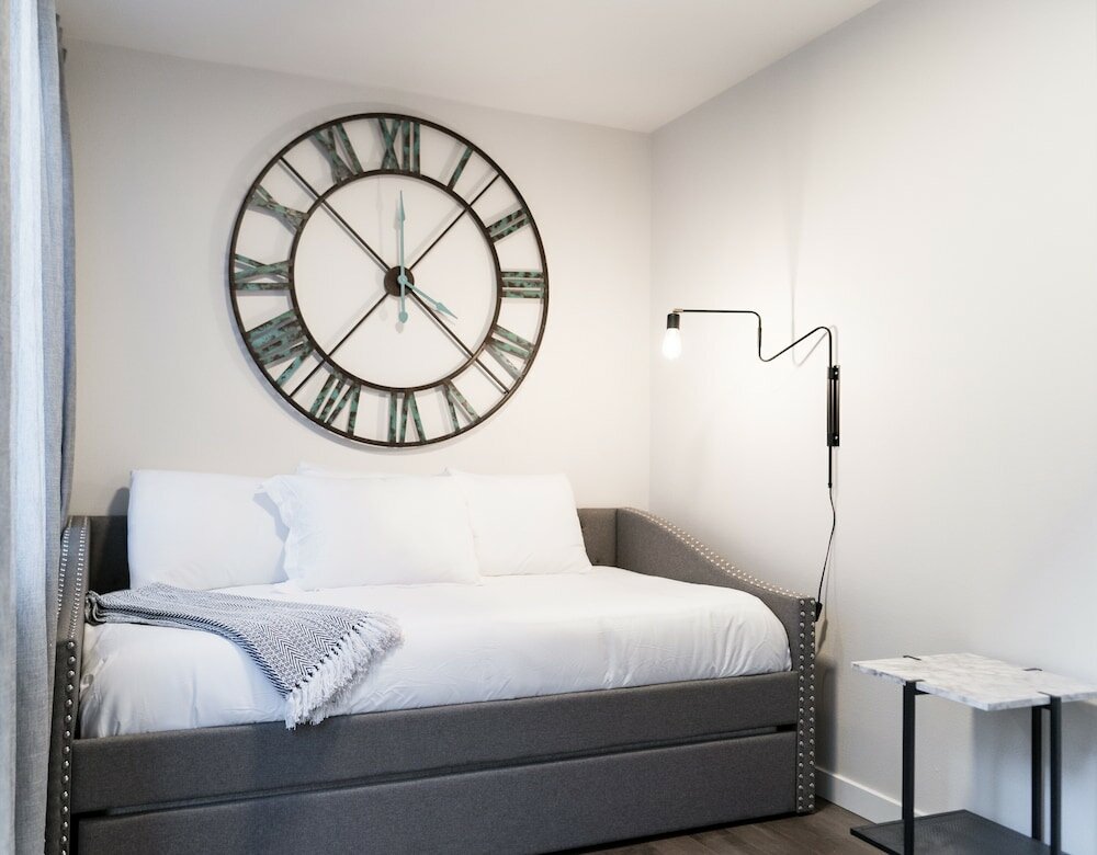 Фото Sky Mark Lux 1 - Modern Elegance In Downtown Seattle