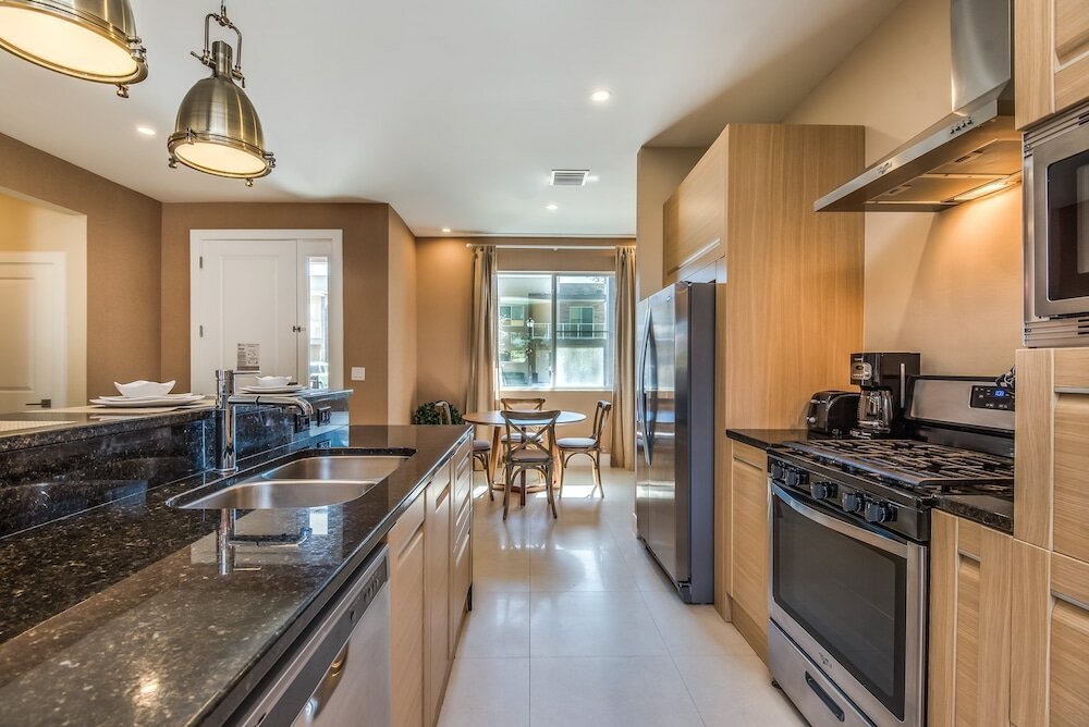 Фото Magic Village Resort 4 Bdrm Townhome