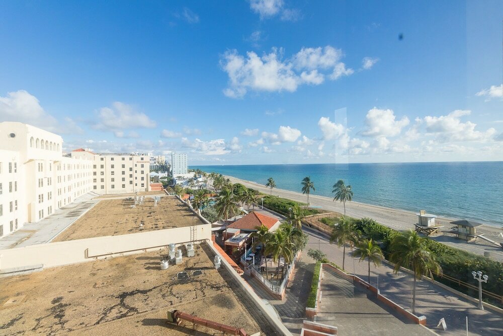 Фото 701 Ocean View Hollywood Beach