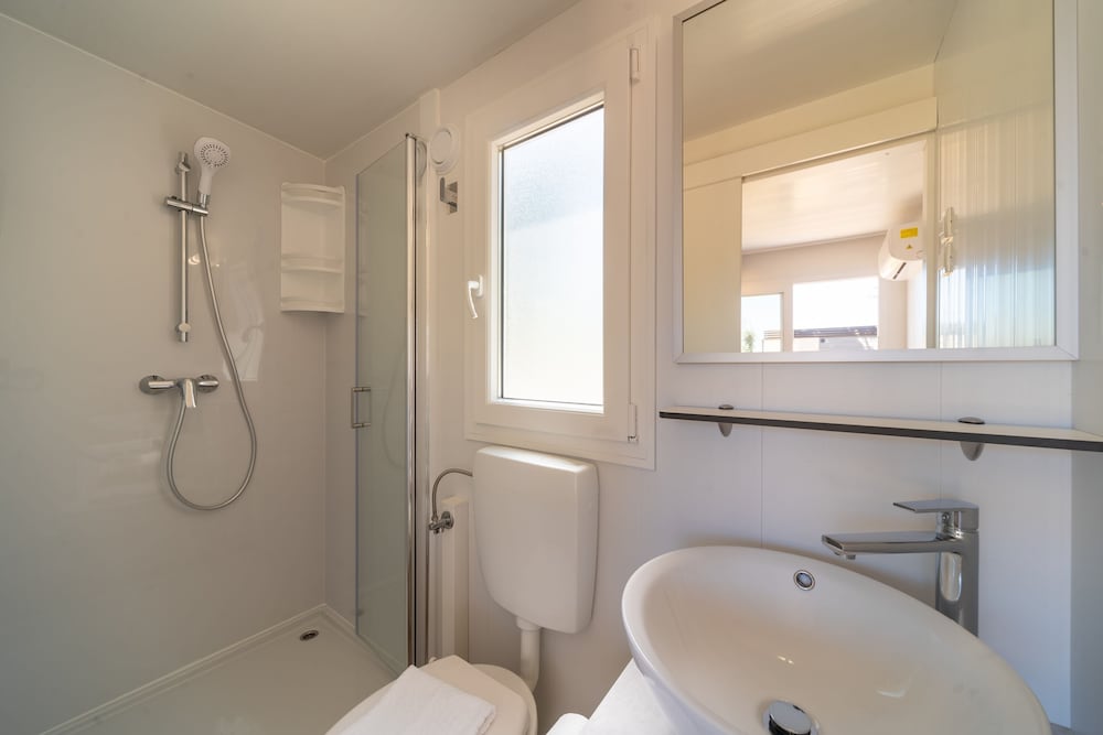 Фото Mediteran Mobile Homes Camping Park Umag