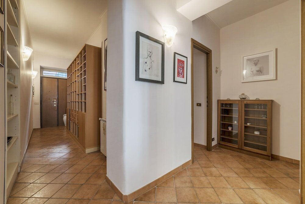 Фото San Lorenzo Roomy Apartment