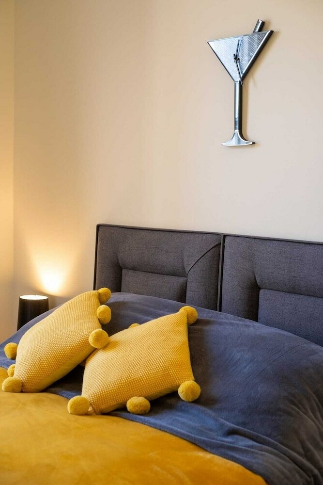 Фото Bright City Centre Flat With Sea 2 Mins Away