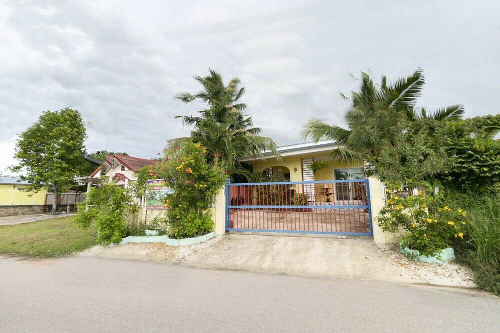 Фото Oyo 953 Tawan Resort