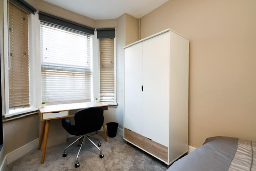 Фото Stunning 5bed House in Nottingham