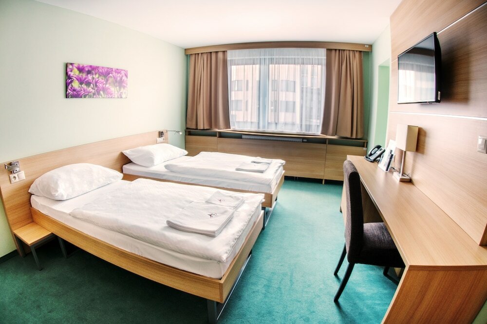 Фото Alexandra Business Hotel