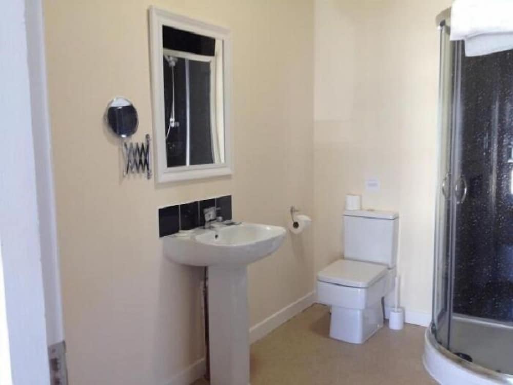 Фото The New Brighton Hotel