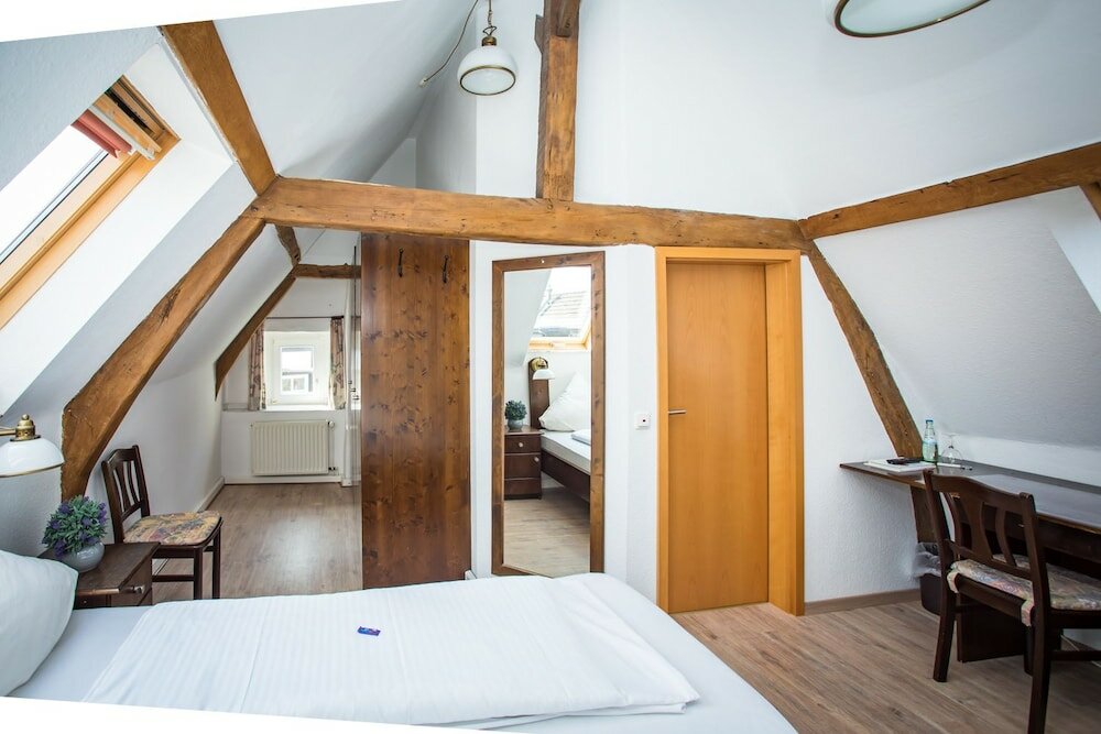 Фото Hotel & Restaurant Ratskeller Nideggen