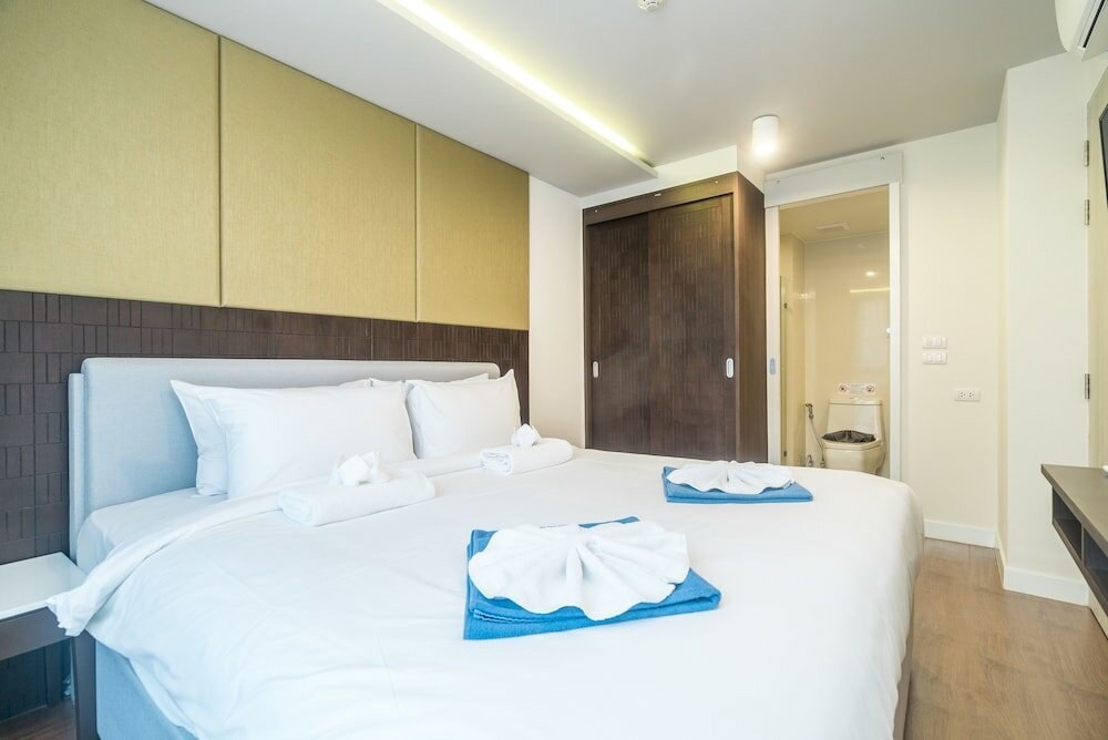 Фото Aristo Surin by Lofty