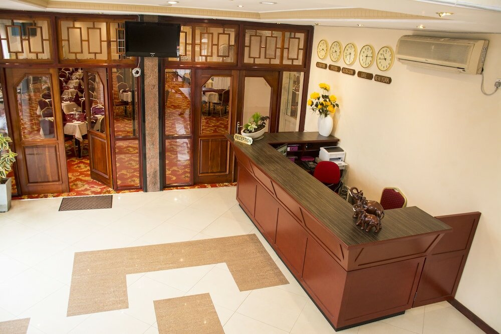 Фото отеля 2