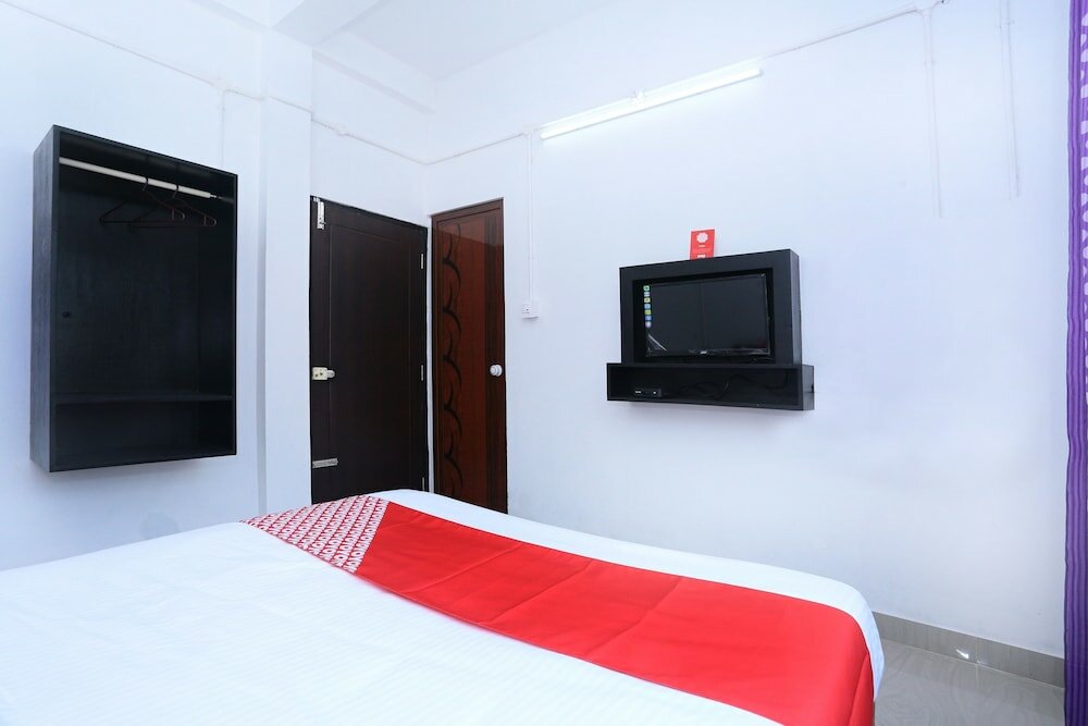 Фото Oyo 17186 Sunshine