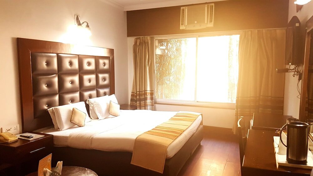 Фото Hotel Deep Palace