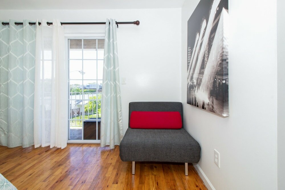 Фото Racpanos Modern Stay on Ocean Avenue