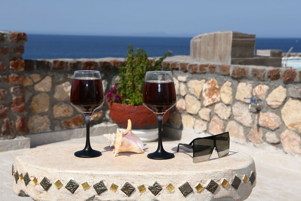 Фото Starlight Luxury Seaside Villa & Suites