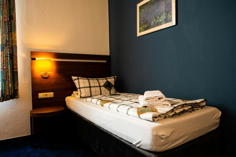 Фото Hotel Fränkischer Hof