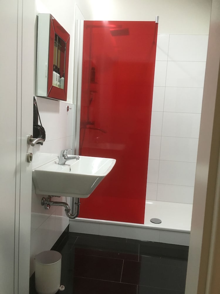 Фото High Level Apartments