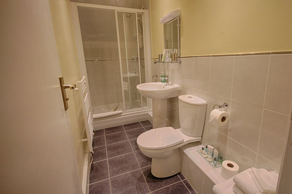 Фото Holcombe House