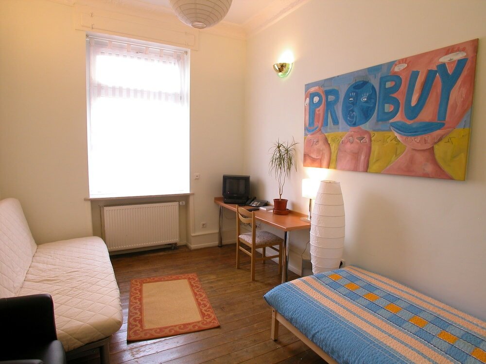 Фото отеля 2