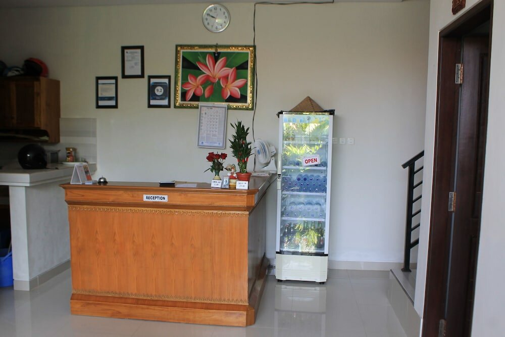 Фото Suwardika Homestay and Dormitory - Hostel