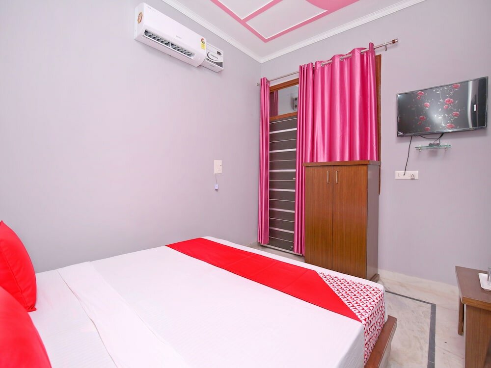 Фото Oyo 16431 Hotel New Comfort 1