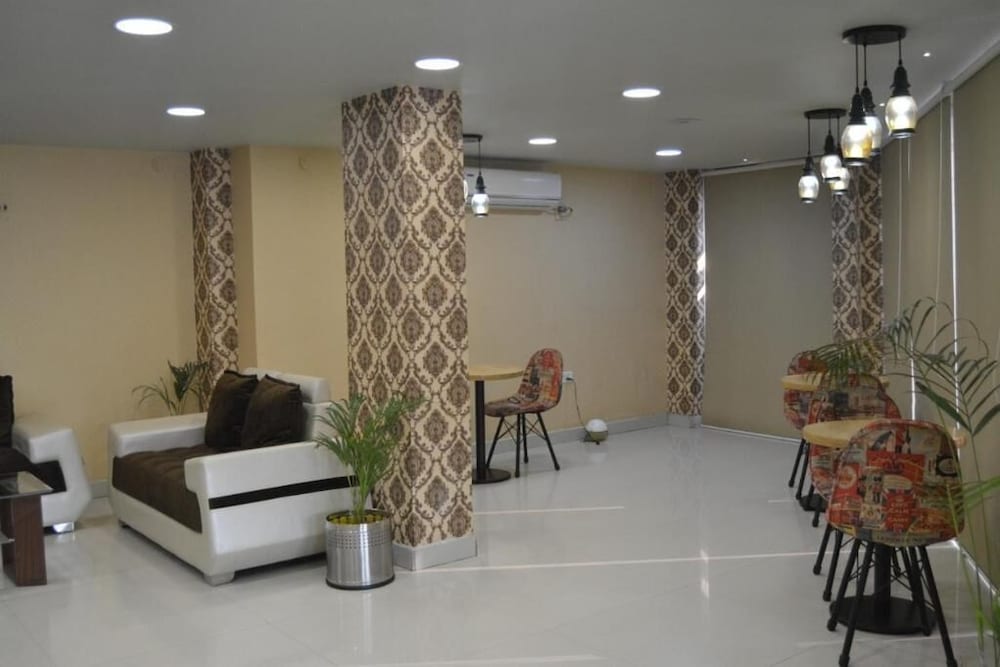 Фото The Red Velvet Hotel