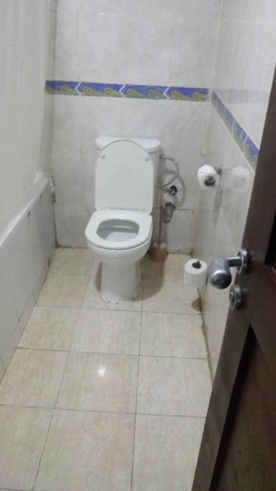 Фото Lagoon Crest Hotel