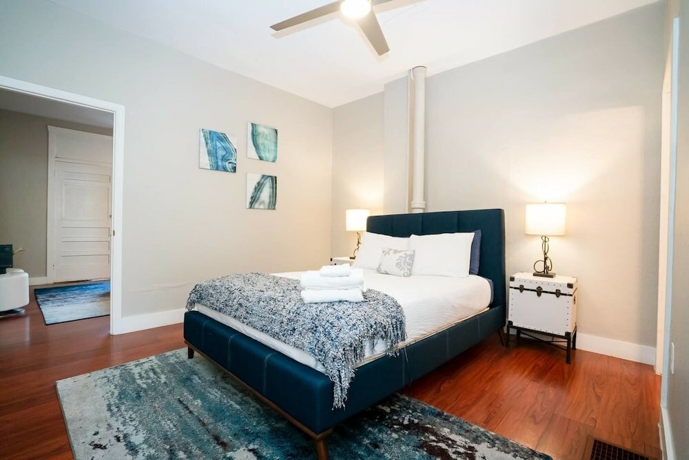 Фото The Traveler's Corner Located on Larimer Street