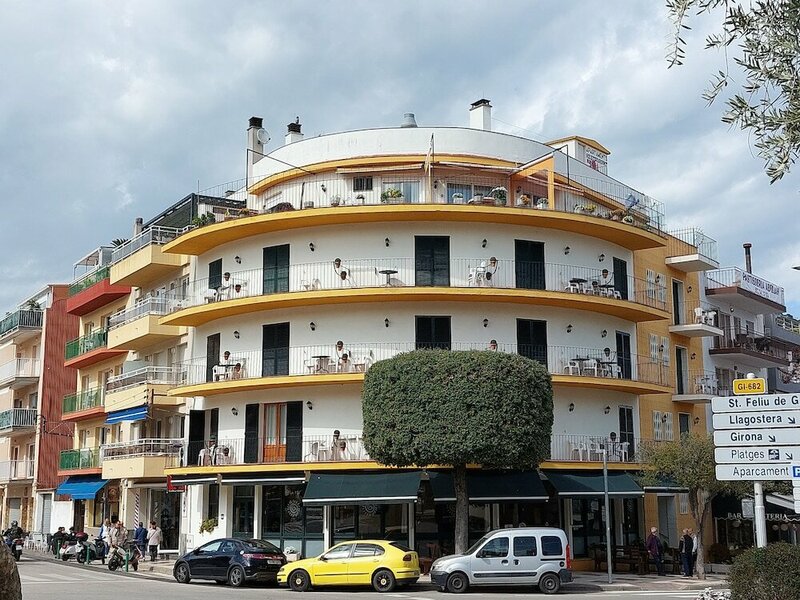 Гостиница Apartamentos El Sol в Тосса-де-Маре