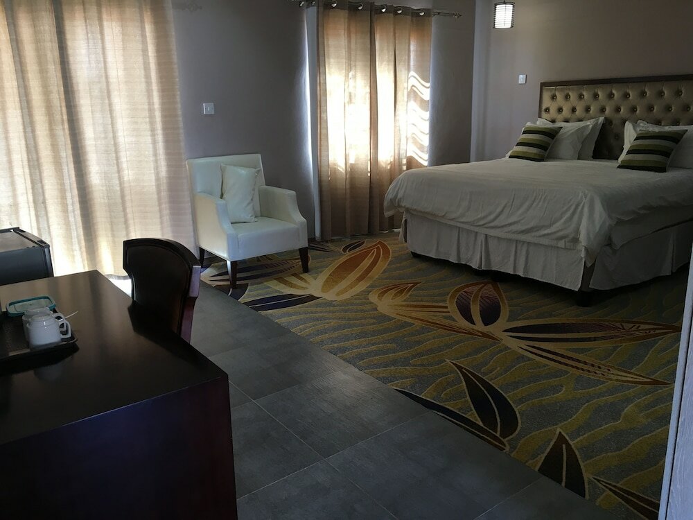 Фото Shumba Lodge