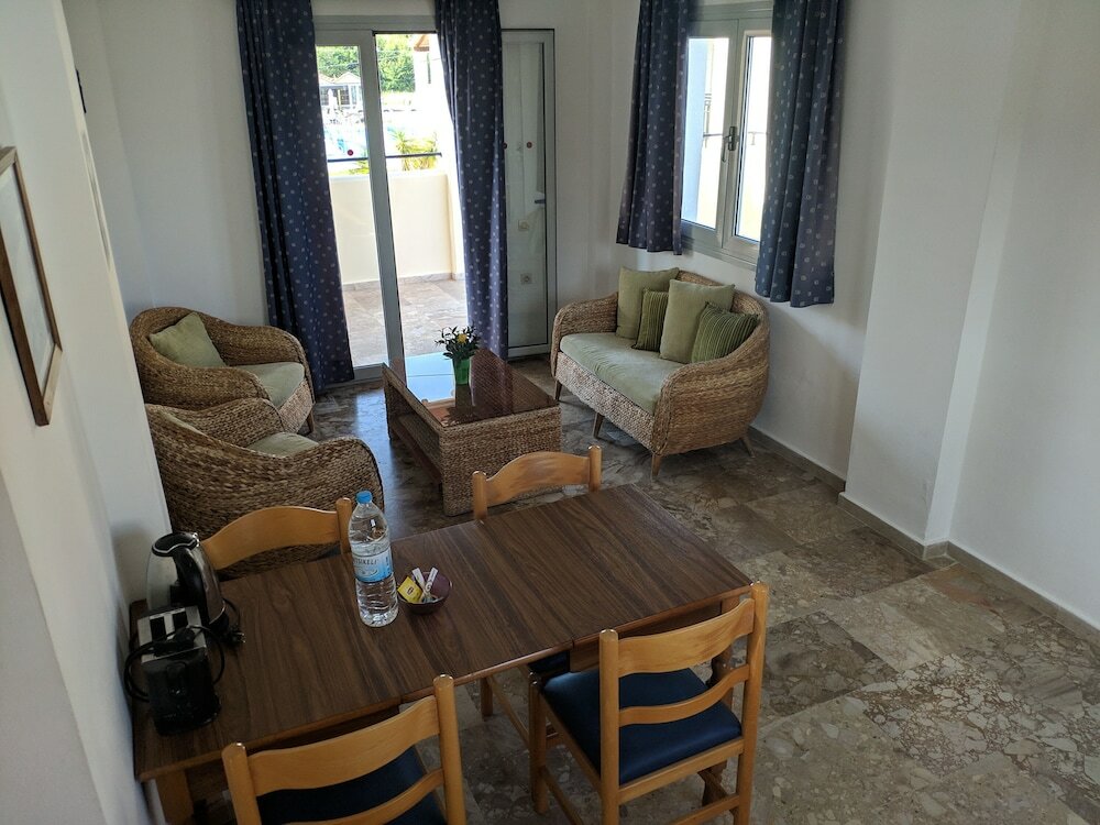 Фото Tondoris Apartments