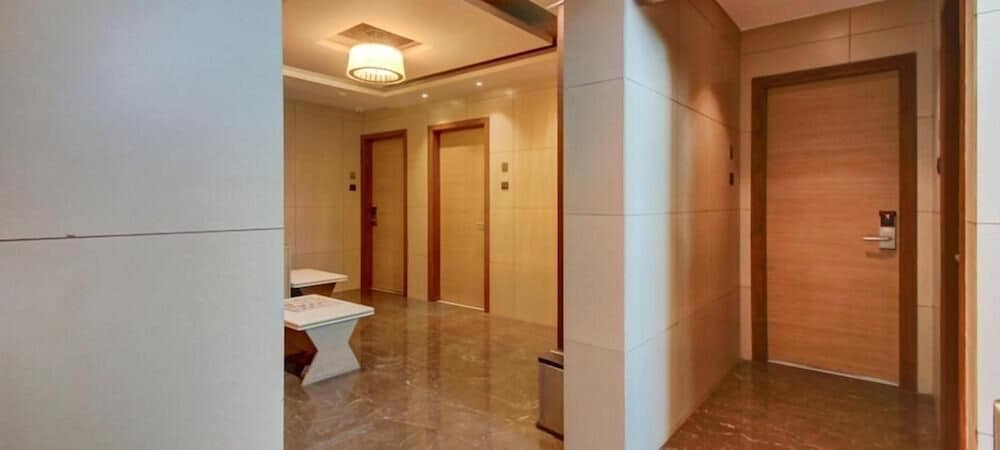 Фото Hotel Leela