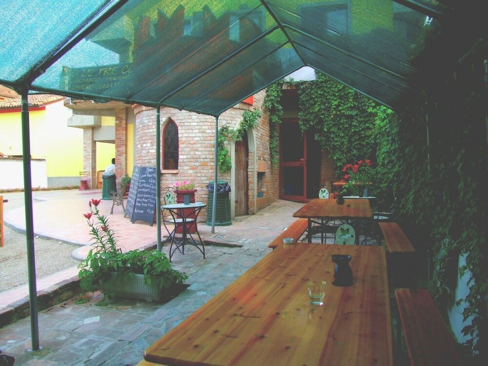 Фото Ostello Le Tre Corone